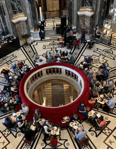 Pastries in the round